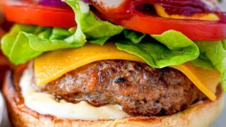Juicy Homemade Beef Burgers: The Ultimate Guide to Perfect Patties