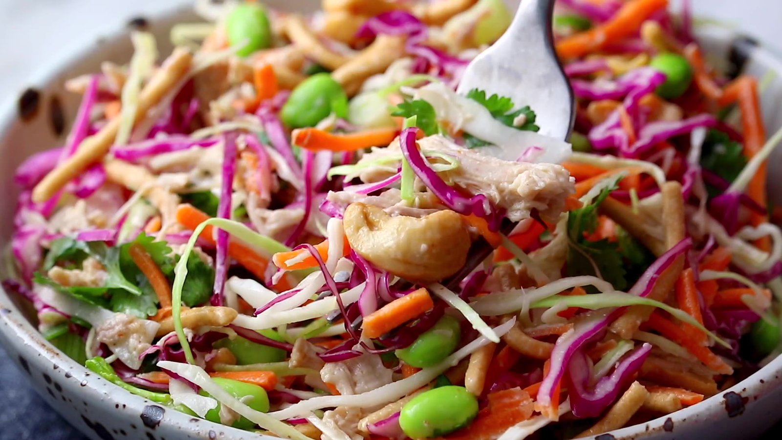 Cashew Crunch Salad with Sesame Dressing: A Fresh, Flavorful Guide